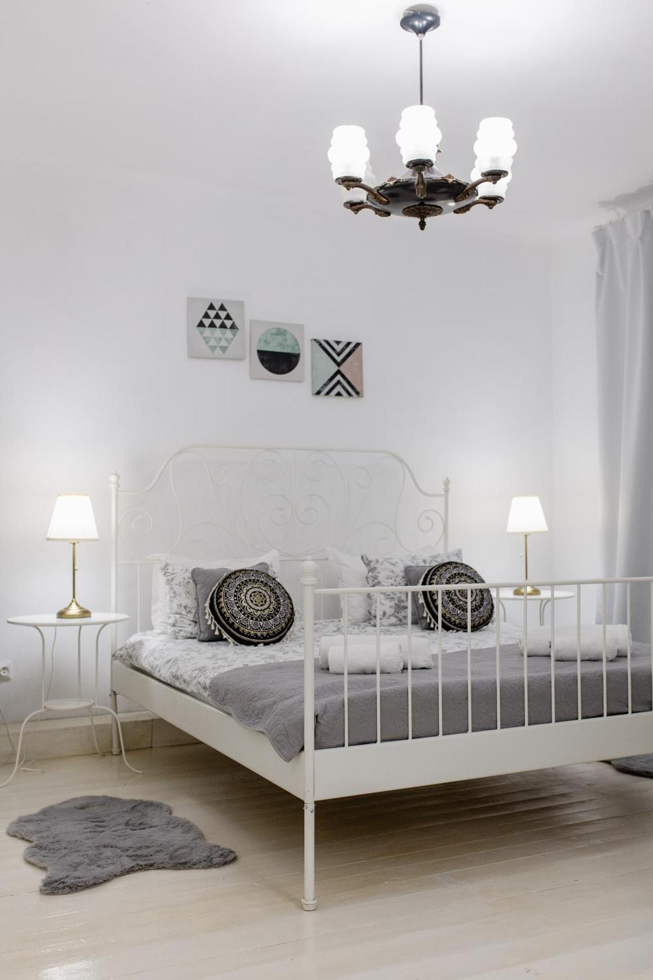 La Maison Blanche Hotel Alba Iulia Buitenkant foto
